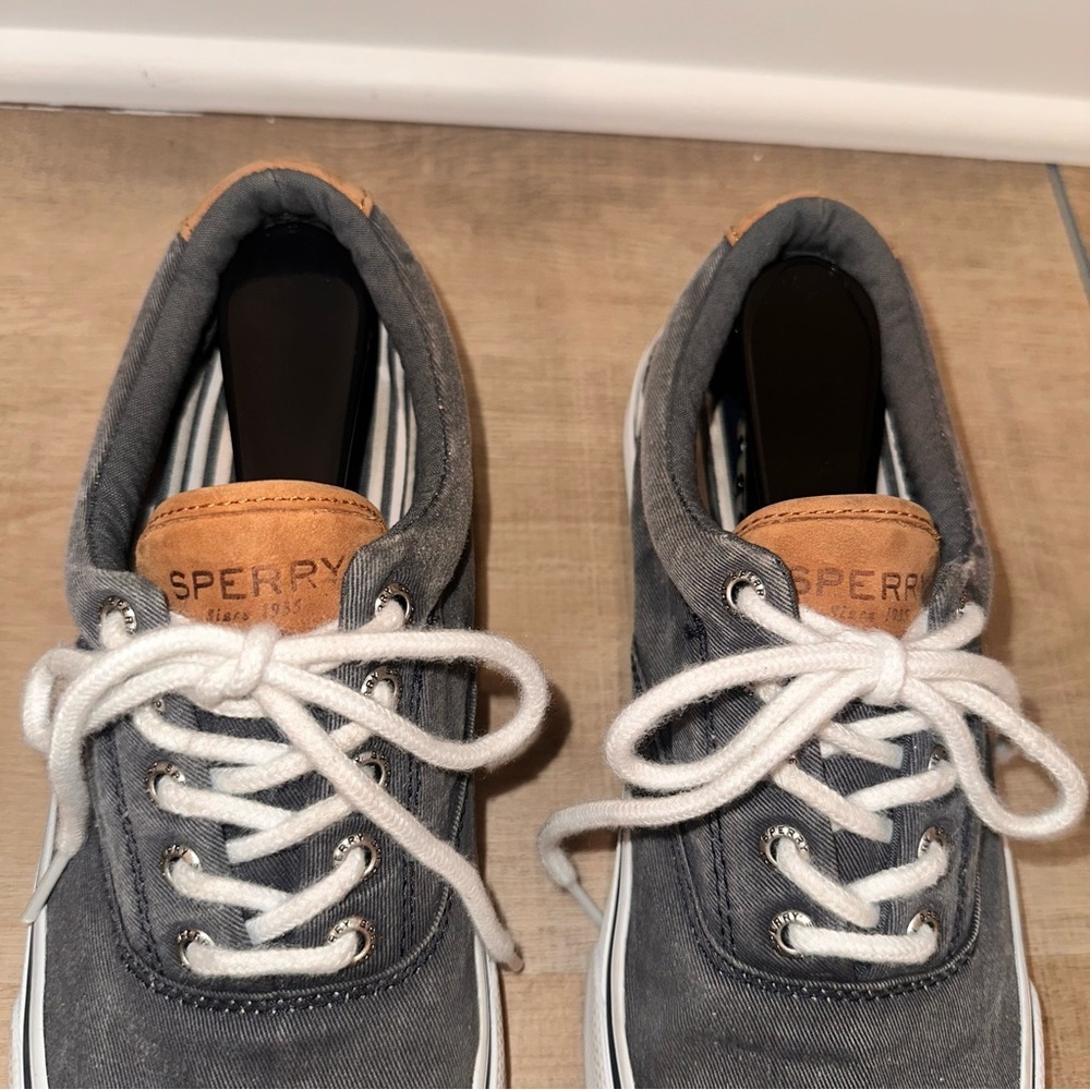 Men’s Sperry Striper II CVO Core Sneaker size 8 EUC Navy - Picture 2 of 6